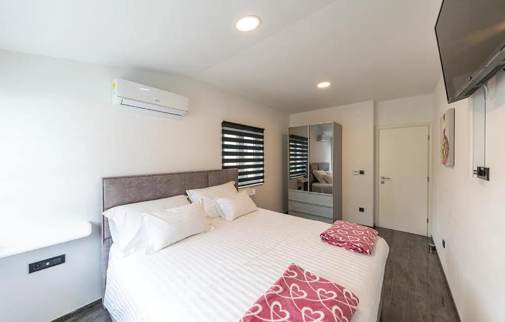Premium Apartment With Jacuzzi Trogir Croatia